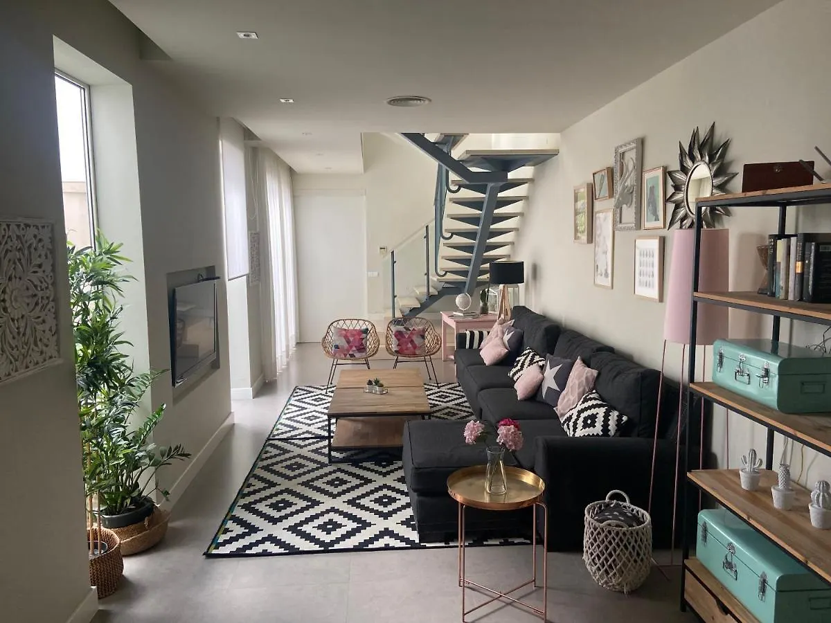 La Casa Nueva, Casa Moderna En Centro Historico Villa Cordoba